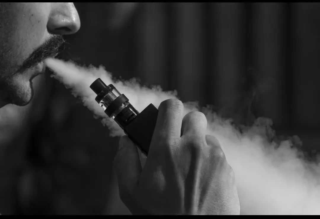 Insights | In-depth Exploration of Key Legal Issues for Electronic Cigarette Manufacturing Enterprises.