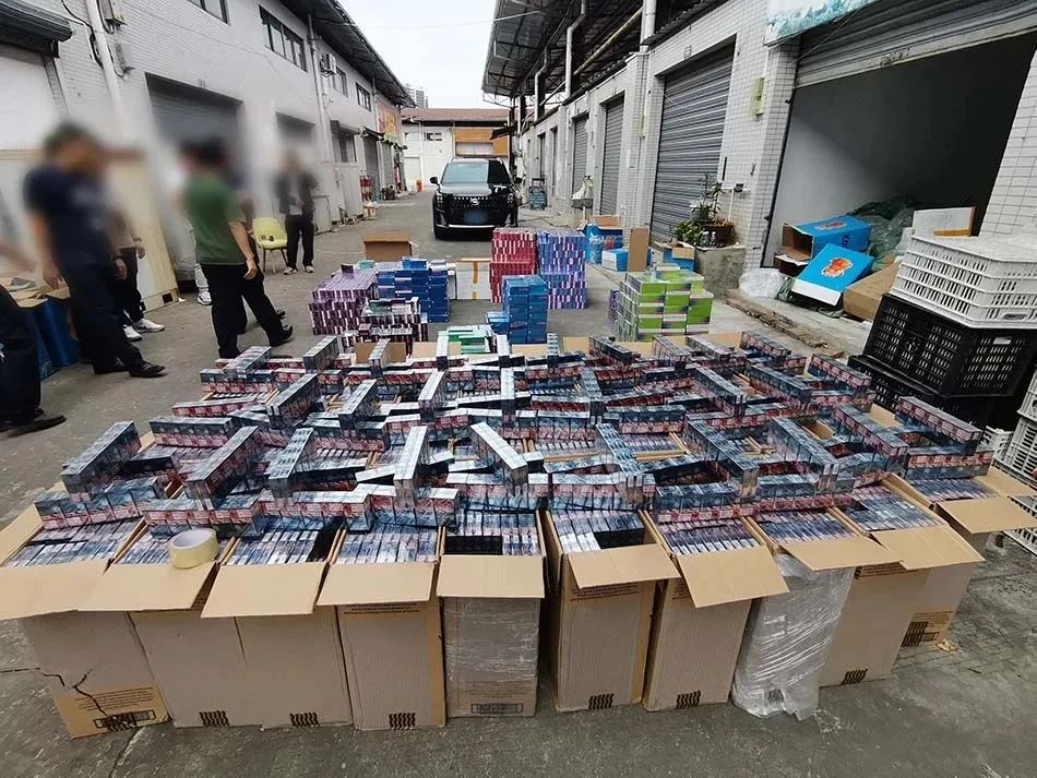 广东江门侦破首个非法经营加热不燃烧卷烟案
